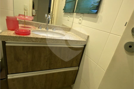 Apartamento à venda com 2 quartos, sendo 1 suíte,  em Vila Monumento, São Paulo, SP