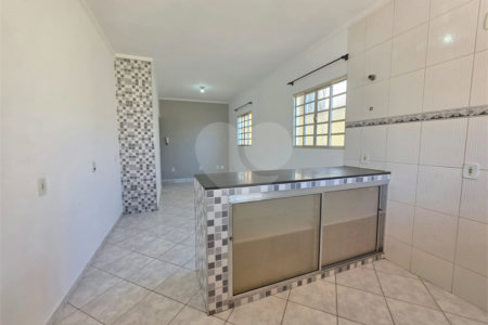 Casa à venda com 3 quartos, sendo 2 suítes, em Jardim Santo Antônio, Valinhos, SP