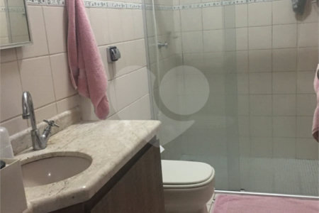 Sobrado à venda com 3 quartos, sendo 1 suíte, em Jardim do Lago, Atibaia, SP
