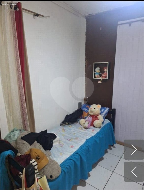 Casa à venda com 5 quartos, sendo 2 suítes, em Parque Maria Helena, Suzano, SP