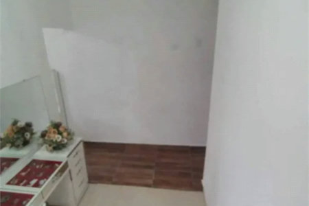 Casa à venda com 2 quartos no condomínio Antilhas, Cotia - SP