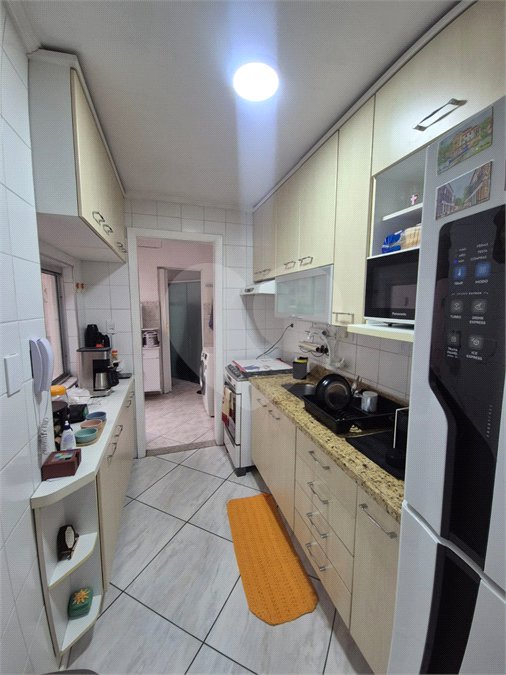 Casa à venda com 2 quartos, sendo 1 suíte,  no condomínio Quintas Marajoara, São Paulo - SP