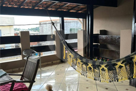Casa à venda com 3 quartos, sendo 1 suíte, em Jardim Capão Redondo, São Paulo, SP
