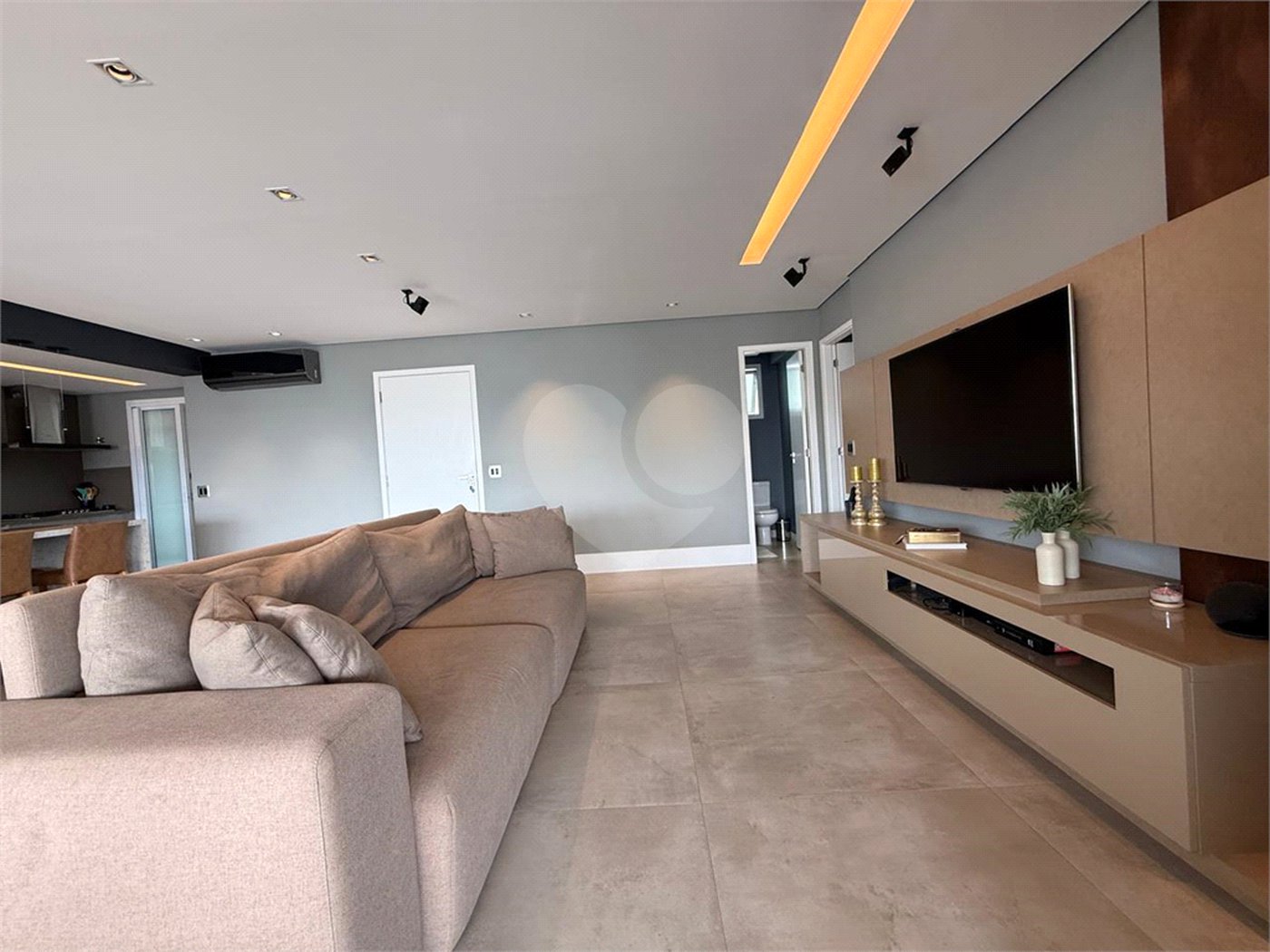 Apartamento à venda com 3 suítes em Santa Teresinha, São Paulo, SP