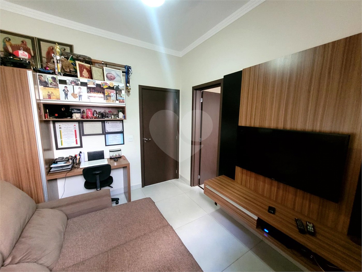 Casa à venda com 3 suítes em Ribeirânia, Ribeirão Preto, SP
