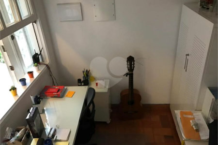 Casa de Vila à venda com 3 quartos, sendo 1 suíte,  em Cidade São Francisco, São Paulo, SP