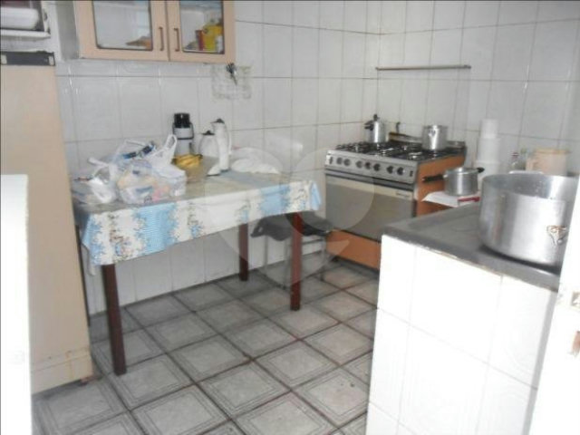 Casa à venda com 4 quartos no condomínio Largo Padre Péricles,48, São Paulo - SP