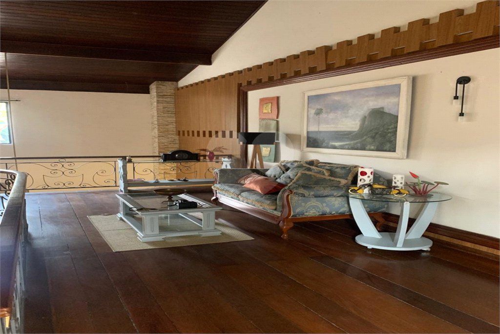 Casa à venda com 4 quartos, sendo 3 suítes, no condomínio Mirante da Barra, Rio de Janeiro - RJ