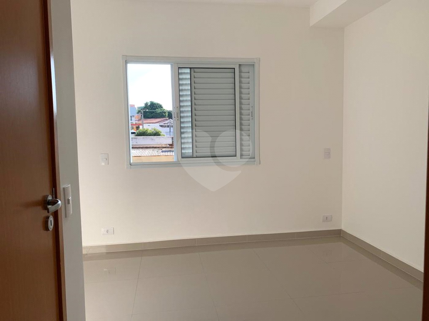 Apartamento à venda ou para alugar com 3 quartos, sendo 1 suíte, em Atibaia Jardim, Atibaia, SP