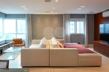 Apartamento à venda com 3 suítes em Brooklin, São Paulo, SP