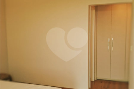 Apartamento à venda com 4 quartos, sendo 2 suítes,  em Vila Sfeir, Indaiatuba, SP