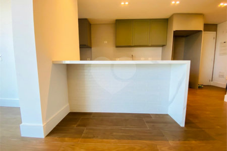 Apartamento à venda ou para alugar com 3 quartos, sendo 1 suíte,  em Vila Mogilar, Mogi das Cruzes, SP