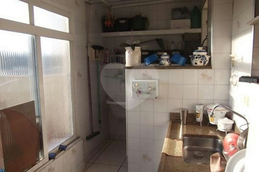Sobrado à venda com 4 quartos, sendo 1 suíte, em Vila Isolina Mazzei, São Paulo, SP