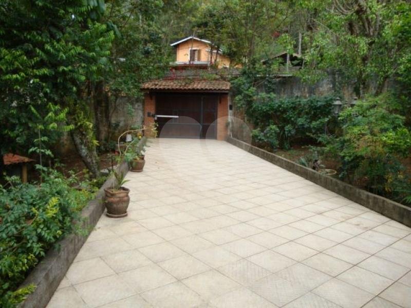 Casa Térrea à venda com 3 quartos, sendo 1 suíte, em Parque Petrópolis, Mairiporã, SP