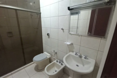 Casa para alugar com 3 quartos, sendo 1 suíte,  em Jardim Bonfiglioli, São Paulo, SP