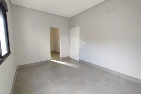 Casa à venda com 3 suítes no condomínio Vita Verdi, Valinhos - SP
