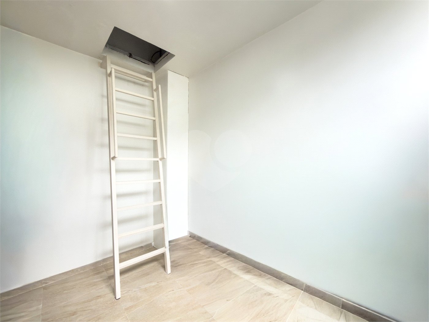 Casa de Vila à venda com 3 quartos, sendo 1 suíte, em Indianópolis, São Paulo, SP