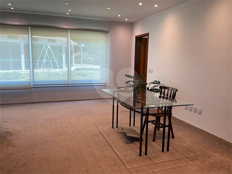 Casa à venda com 6 quartos, sendo 5 suítes, no condomínio City Castelo, Itu - SP