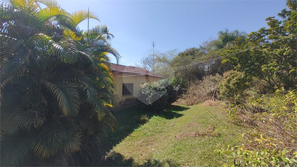 Sítio à venda com 3 quartos, sendo 1 suíte,  em Da Barra, Salto de Pirapora, SP