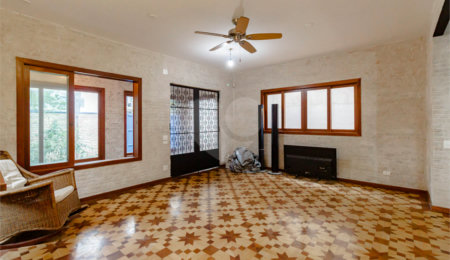 Casa à venda com 3 quartos, sendo 2 suítes, em Jardim América, São Paulo, SP