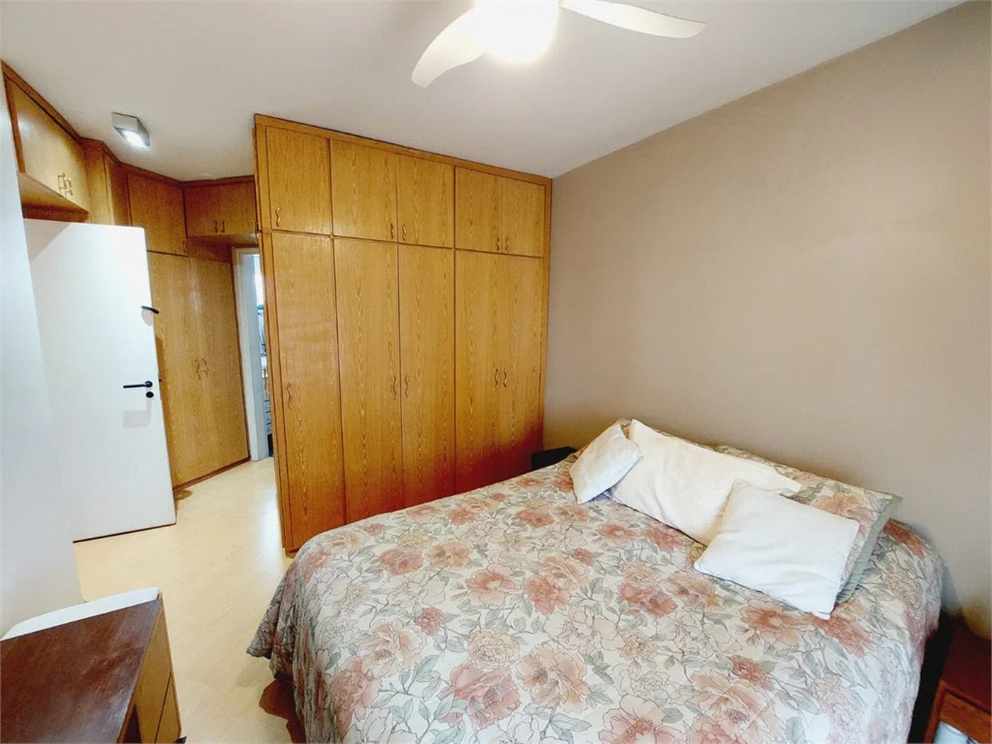 Apartamento à venda com 3 quartos, sendo 1 suíte,  em Alto da Lapa, São Paulo, SP