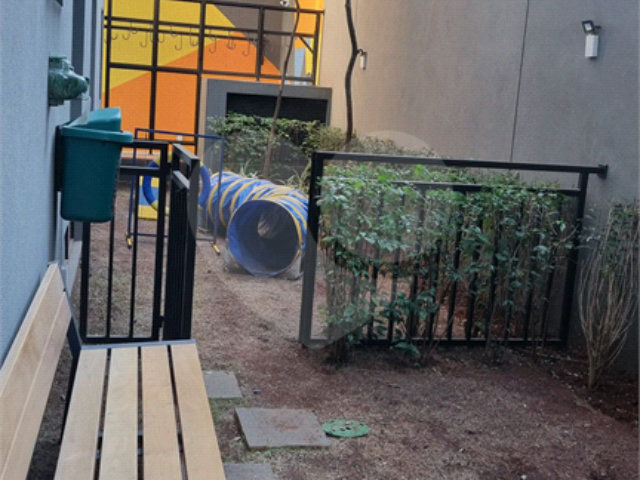 Apartamento à venda com 2 quartos, sendo 1 suíte,  em Moema, São Paulo, SP