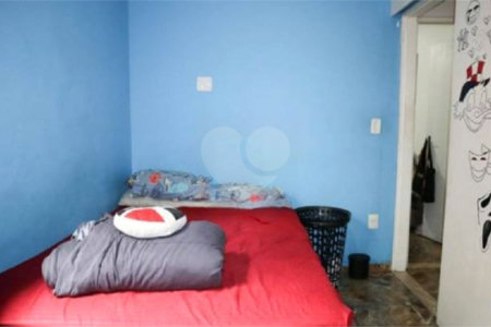 Casa à venda com 3 quartos, sendo 1 suíte,  em Vila Nova Carolina, São Paulo, SP