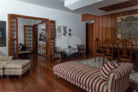 Apartamento à venda com 3 quartos, sendo 1 suíte, em Tijuca, Rio de Janeiro, RJ