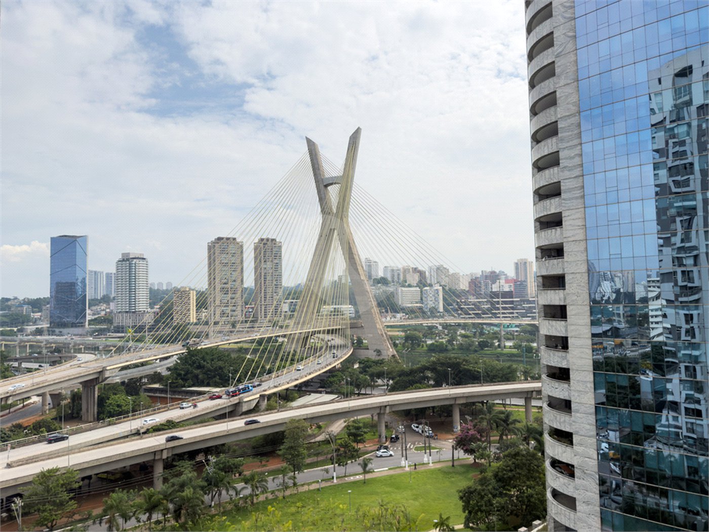 Apartamento à venda com 1 suíte em Cidade Monções, São Paulo, SP