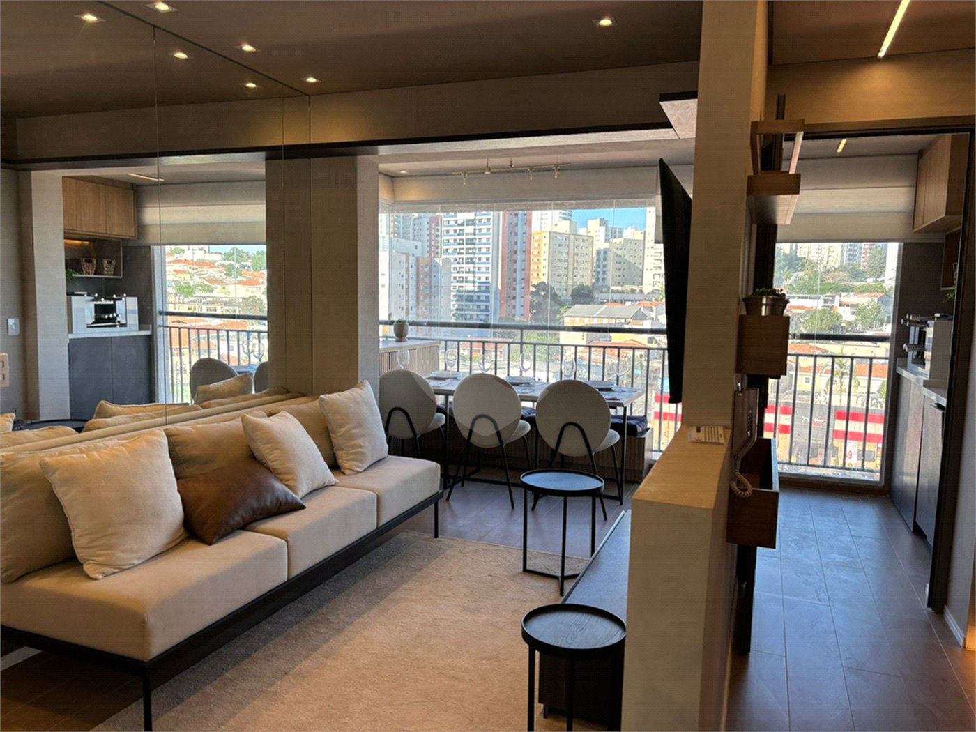 Apartamento à venda com 2 quartos, sendo 1 suíte, em Bosque da Saúde, São Paulo, SP