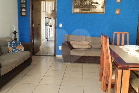 Casa Térrea à venda com 2 quartos, sendo 1 suíte,  em Jardim Alvinópolis, Atibaia, SP