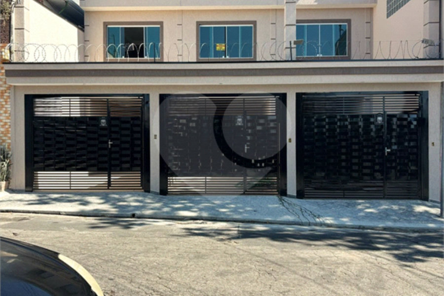 Sobrado à venda com 2 suítes em Vila Rica, São Paulo, SP