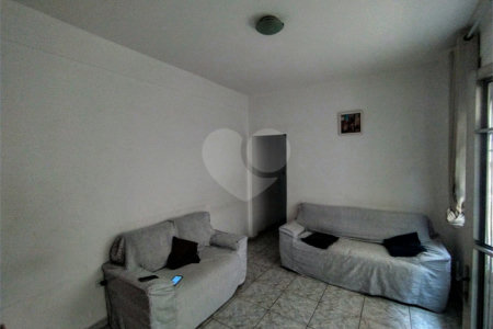 Casa Térrea à venda com 3 quartos em Santa Teresinha, São Paulo, SP