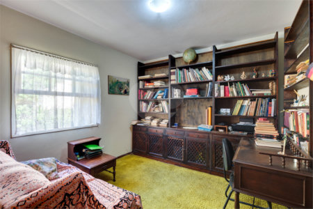 Casa à venda com 4 quartos, sendo 1 suíte,  em Jardim Marajoara, São Paulo, SP