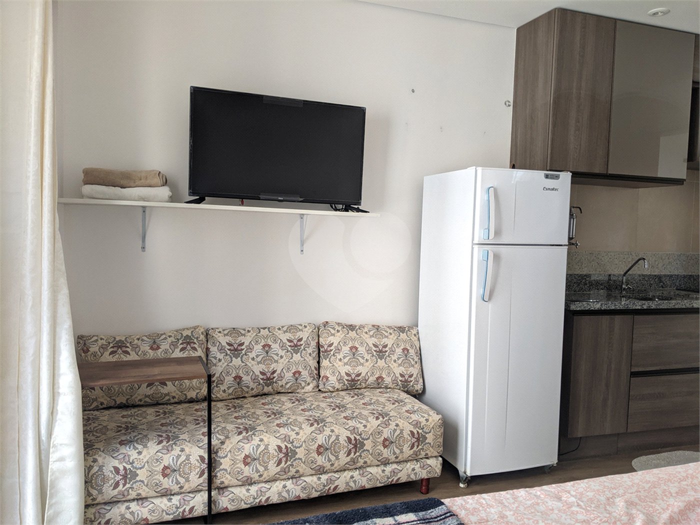 Bela Vista ! Studio novo 2400,00 !