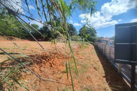 Terreno em Atibaia com 3.000 metros para locação, ótimo para transportadora, pátio de veículos, mecânica pesada