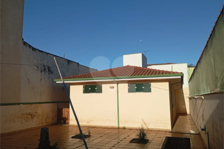 Sobrado 4 dormitórios, 2 suítes no Santa Felícia.