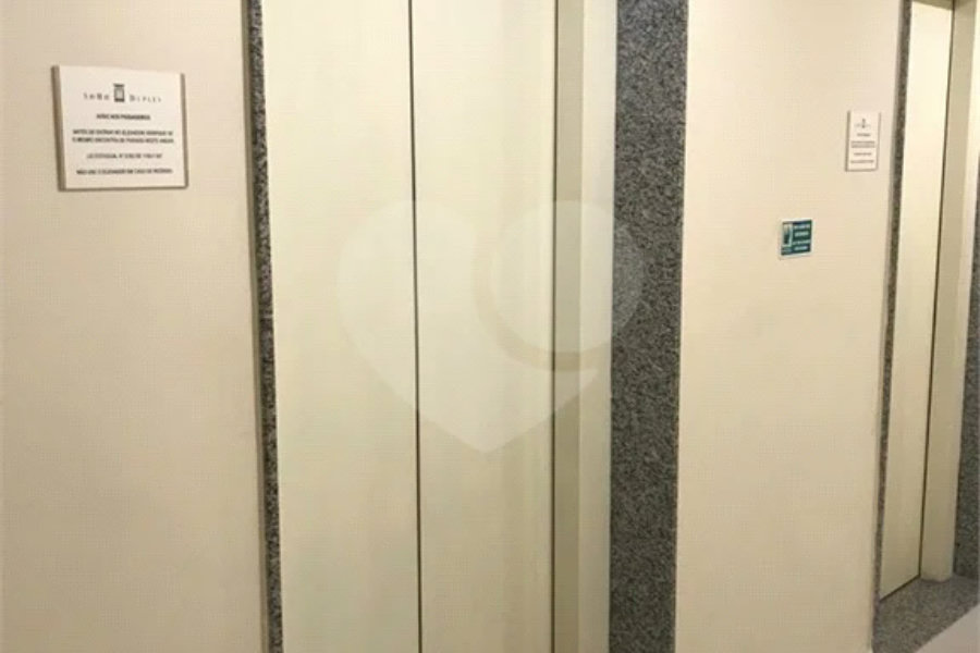 Apartamento à venda com 1 suíte em Campo Belo, São Paulo, SP