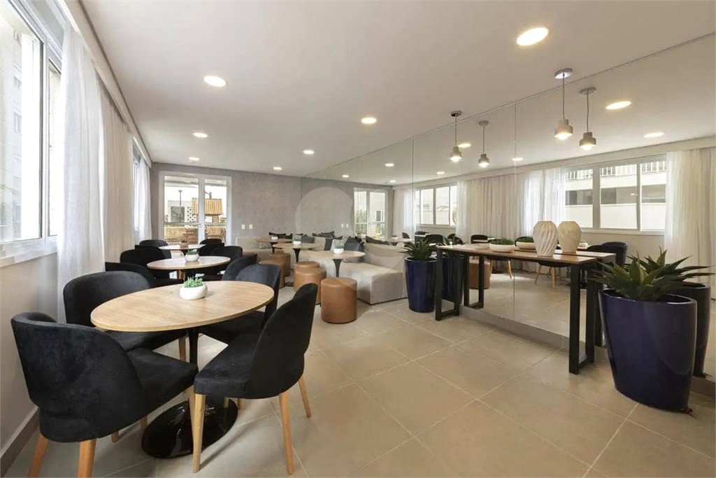 Apartamento à venda com 2 quartos em Cidade Mãe do Céu, São Paulo, SP