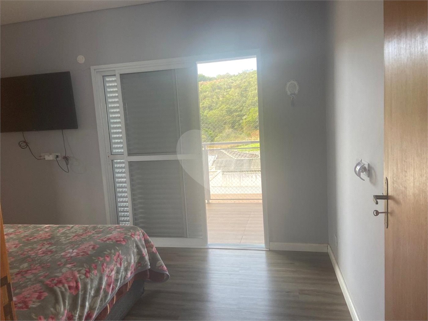 Casa à venda com 3 suítes no condomínio Altos de São Roque, São Roque - SP