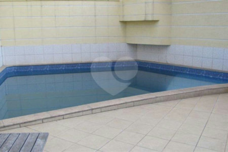 Casa à venda com 3 quartos, sendo 1 suíte, no condomínio Villa Jardim Sul, São Paulo - SP