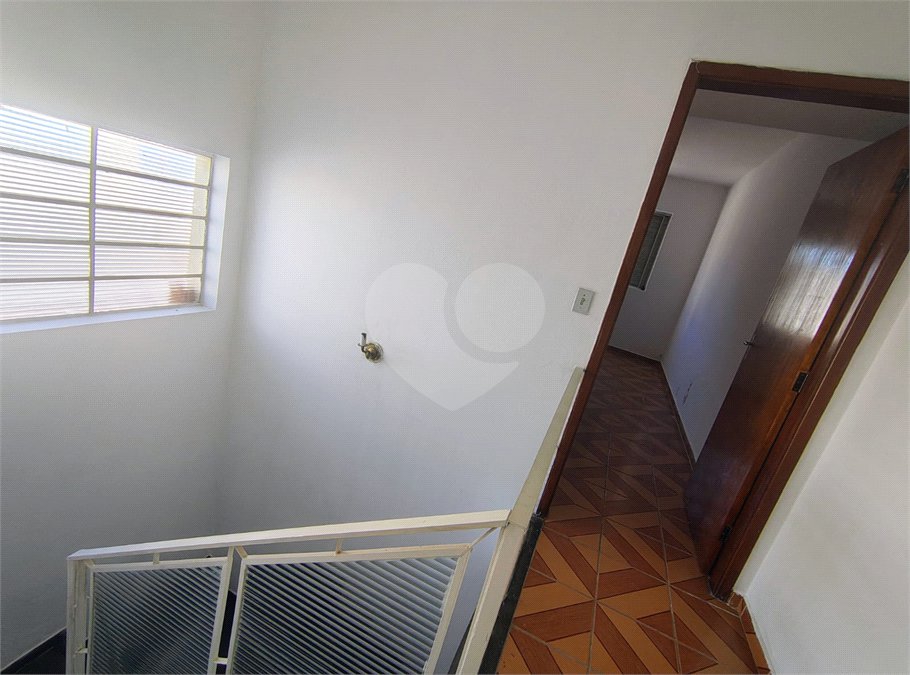 Casa à venda com 3 quartos, sendo 1 suíte, em Vila Vianelo, Jundiaí, SP