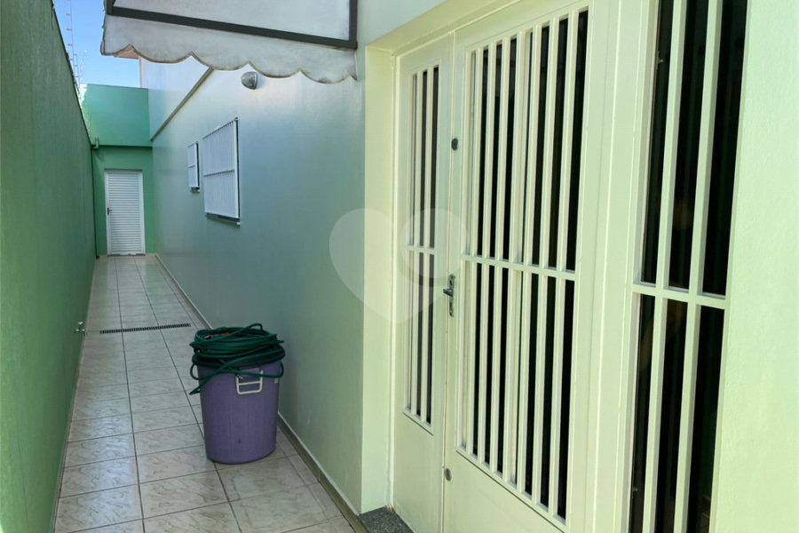 Sobrado à venda com 3 quartos, sendo 1 suíte, em Vila Paiva, São Paulo, SP