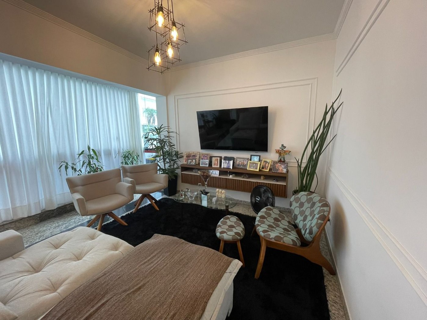 Apartamento 3 dormitórios com 2 suítes, 2 vagas demarcadas, no Embaré, Santos