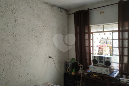 Sobrado à venda com 3 quartos em Chora Menino, São Paulo, SP