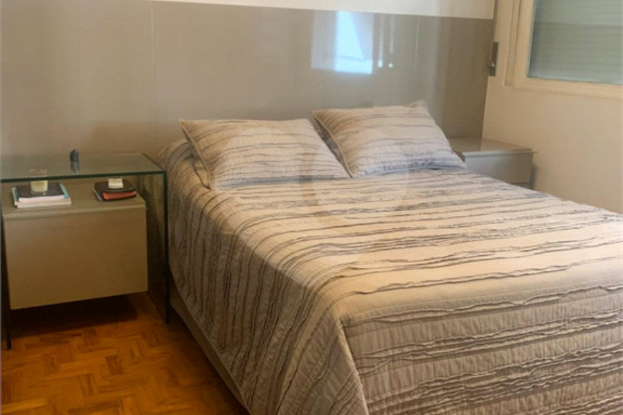 Apartamento à venda com 3 quartos, sendo 2 suítes, em Higienópolis, São Paulo, SP