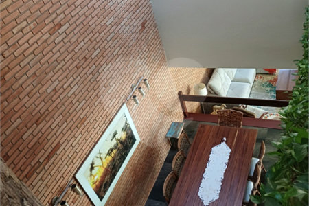 Sobrado à venda com 5 quartos, sendo 3 suítes, em Jardim Franca, São Paulo, SP