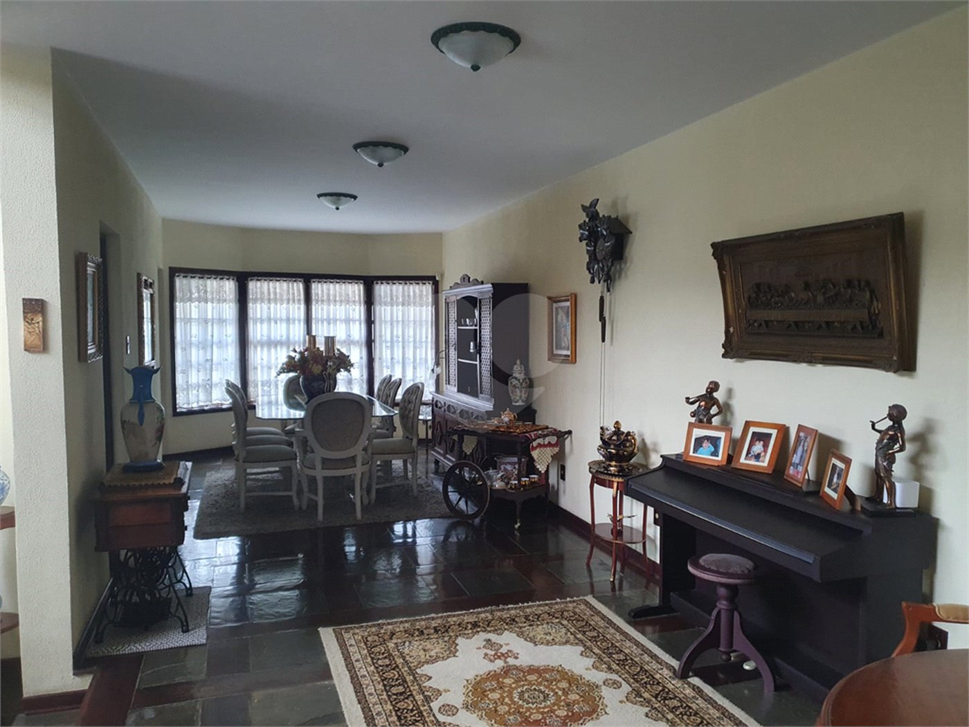 Casa à venda com 4 quartos, sendo 2 suítes,  em Mogi Moderno, Mogi das Cruzes, SP