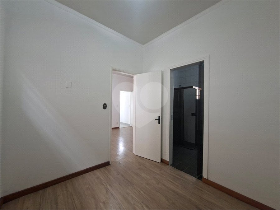 Casa à venda ou para alugar com 3 quartos, sendo 1 suíte, em Vila Aparecida, Itapetininga, SP