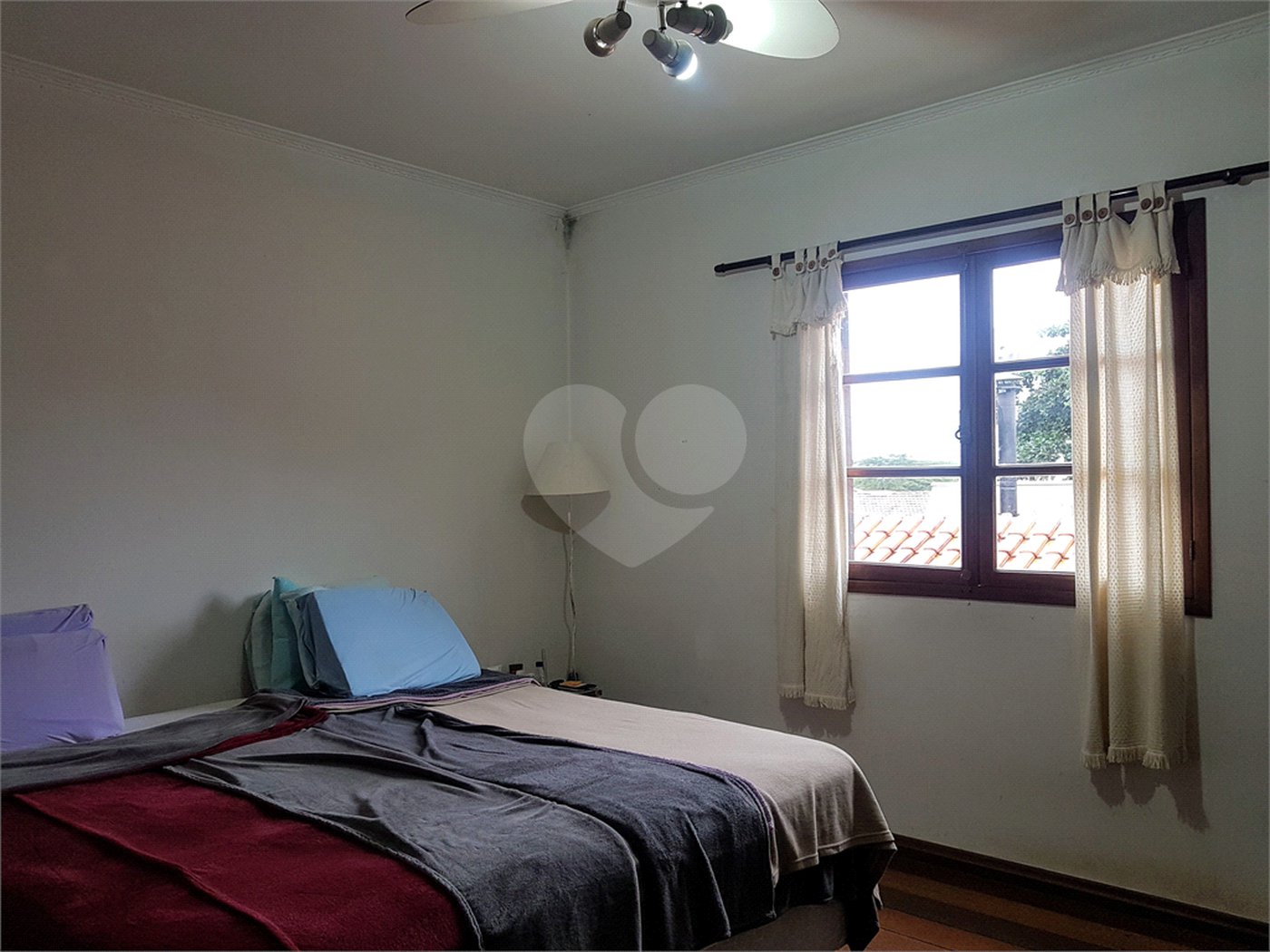 Casa à venda com 3 quartos, sendo 1 suíte, em Santo Amaro, São Paulo, SP